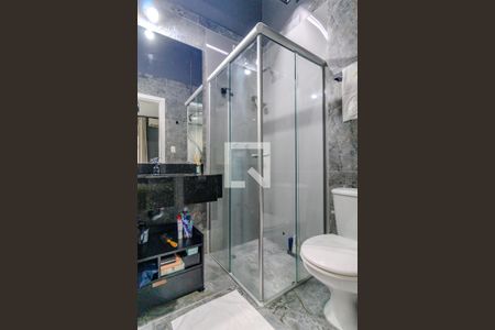 Casa de condomínio à venda com 115m², 2 quartos e 3 vagas Casa de condomínio à venda com 115m², 2 quartos e 3 vagasBanheiro da Suíte 2