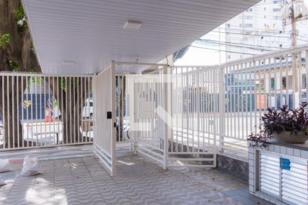 Apartamento à venda com 97m², 2 quartos e 2 vagas Apartamento à venda com 97m², 2 quartos e 2 vagasFachada e portaria