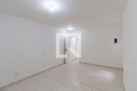 Quarto de casa para alugar com 1 quarto, 37m² em Jardim Casa Pintada, São Paulo