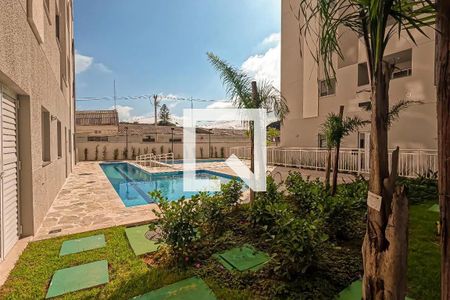 Apartamento para alugar com 34m², 2 quartos e 1 vaga Apartamento para alugar com 34m², 2 quartos e 1 vagaÁrea comum - Piscina