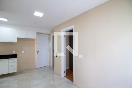 Sala de apartamento para alugar com 2 quartos, 34m² em Vila das Bandeiras, Guarulhos