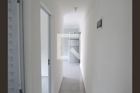 Corredor Saída Quartos de casa de condomínio para alugar com 2 quartos, 30m² em Chácara Inglesa, São Paulo