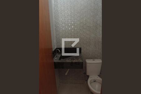 Casa à venda com 180m², 3 quartos e 2 vagasBanheiro 1 