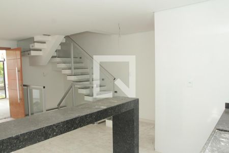 Sala/cozinha  de casa à venda com 3 quartos, 180m² em Copacabana, Belo Horizonte