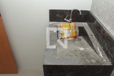 Casa à venda com 180m², 3 quartos e 2 vagasBanheiro 1 