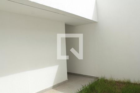 Casa à venda com 180m², 3 quartos e 2 vagasÁrea externa
