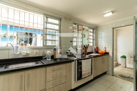 Casa à venda com 280m², 3 quartos e 3 vagasCozinha