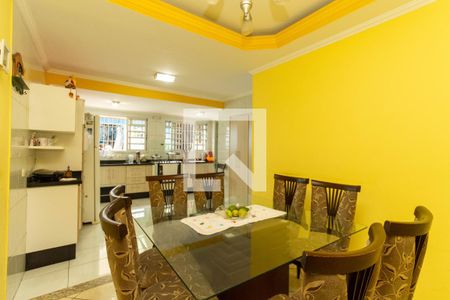 Casa à venda com 280m², 3 quartos e 3 vagasCozinha