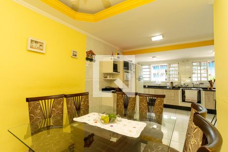 Casa à venda com 280m², 3 quartos e 3 vagasCozinha