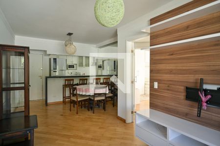 Sala  de apartamento para alugar com 2 quartos, 66m² em Vila Gumercindo, São Paulo