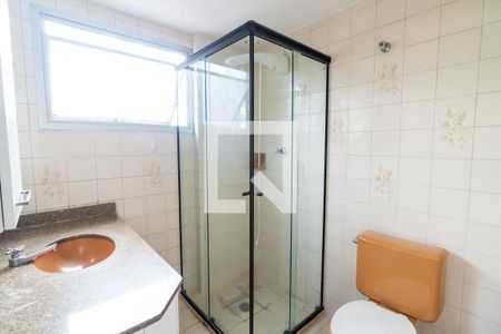 Banheiro de apartamento à venda com 1 quarto, 50m² em Vila Guarani (zona Sul), São Paulo