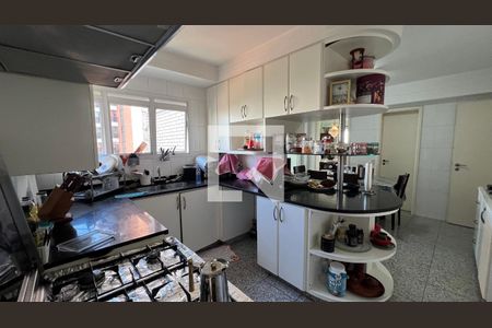 Apartamento à venda com 266m², 4 quartos e 4 vagasCozinha - Armários