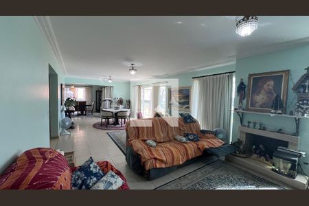 Apartamento à venda com 266m², 4 quartos e 4 vagasSala de TV