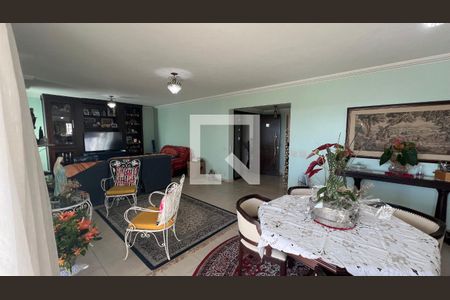 Apartamento à venda com 266m², 4 quartos e 4 vagasSala de estar