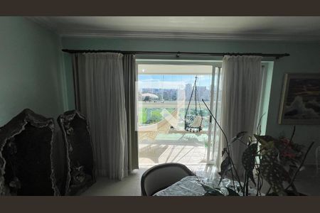 Apartamento à venda com 266m², 4 quartos e 4 vagasVaranda