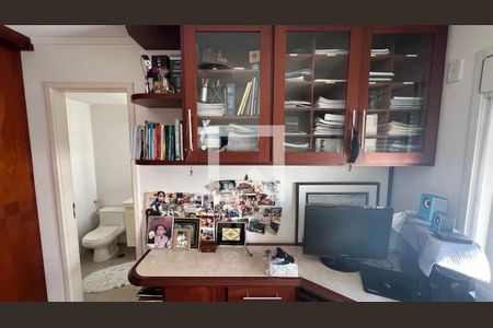 Apartamento à venda com 266m², 4 quartos e 4 vagasSuite 2