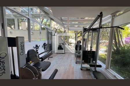 Apartamento à venda com 266m², 4 quartos e 4 vagasAcademia