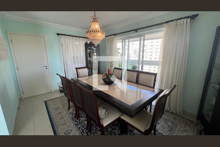 Apartamento à venda com 266m², 4 quartos e 4 vagasSala de Jantar