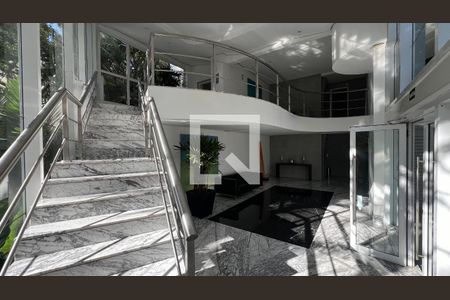 Apartamento à venda com 266m², 4 quartos e 4 vagasHall de entrada