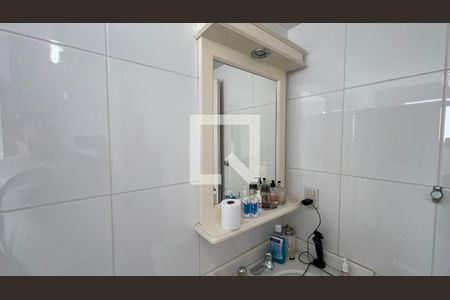 Apartamento à venda com 266m², 4 quartos e 4 vagasBanheiro da Suíte 3