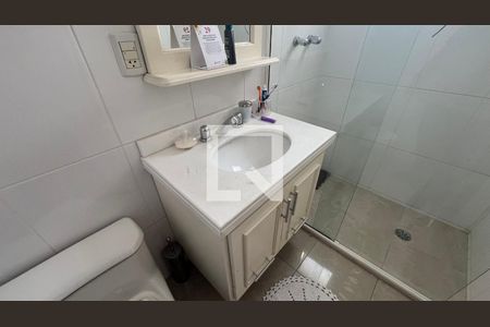 Apartamento à venda com 266m², 4 quartos e 4 vagasBanheiro da Suíte 2