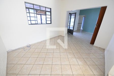 Sala de casa para alugar com 5 quartos, 320m² em Jardim Mont Serrat, Aparecida de Goiânia