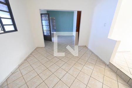 Sala de casa para alugar com 5 quartos, 320m² em Jardim Mont Serrat, Aparecida de Goiânia