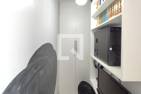 Apartamento à venda com 85m², 2 quartos e 1 vagaEscritório