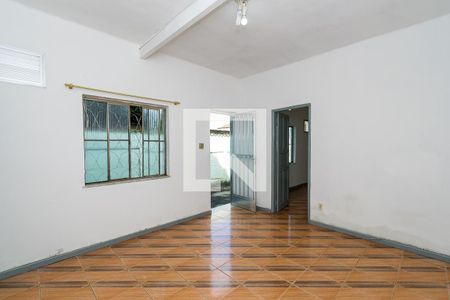Sala de casa para alugar com 1 quarto, 80m² em Penha Circular, Rio de Janeiro