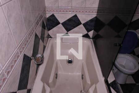Casa à venda com 650m², 6 quartos e 4 vagasBanheiro 2