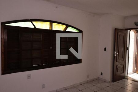 Casa à venda com 650m², 6 quartos e 4 vagasQuarto 2