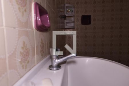 Casa à venda com 650m², 6 quartos e 4 vagasBanheiro 1