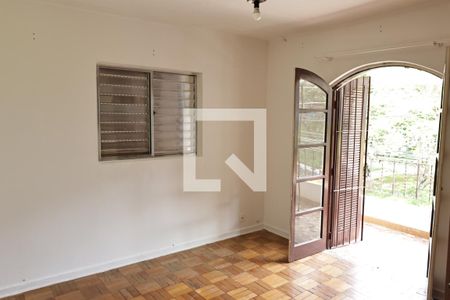 Casa à venda com 650m², 6 quartos e 4 vagasQuarto 5