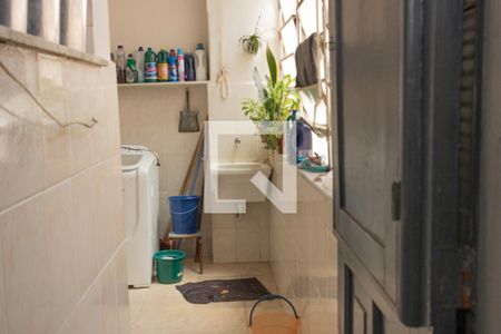 Apartamento à venda com 105m², 3 quartos e sem vagaBanheiro de serviço