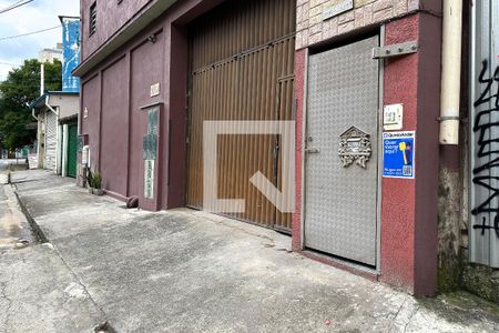 Casa para alugar com 50m², 1 quarto e sem vaga Casa para alugar com 50m², 1 quarto e sem vagaFachada