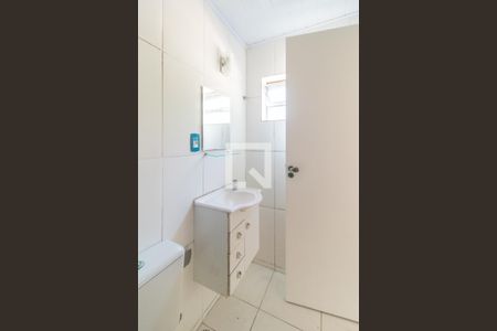 Banheiro de apartamento à venda com 1 quarto, 48m² em Santa Tereza, Porto Alegre