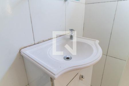 Banheiro de apartamento à venda com 1 quarto, 48m² em Santa Tereza, Porto Alegre
