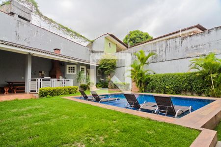 Casa para alugar com 320m², 3 quartos e 4 vagasÁrea externa