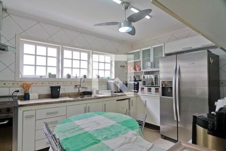 Casa para alugar com 320m², 3 quartos e 4 vagasCozinha