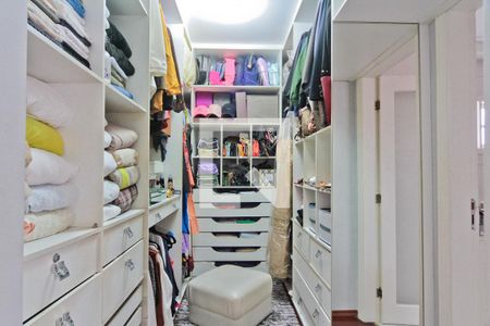 Casa para alugar com 320m², 3 quartos e 4 vagasSuíte 1