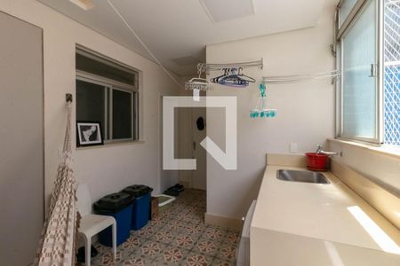 Apartamento à venda com 230m², 4 quartos e 2 vagasCozinha e Área de Serviço