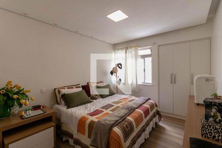 Apartamento à venda com 230m², 4 quartos e 2 vagasQuarto Suíte