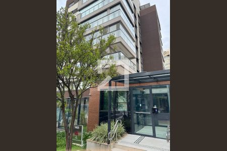 Apartamento à venda com 184m², 3 quartos e 4 vagas Apartamento à venda com 184m², 3 quartos e 4 vagasFachada