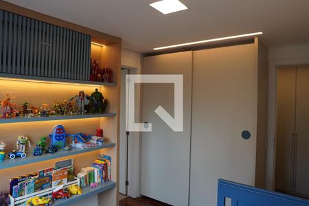 Apartamento à venda com 184m², 3 quartos e 4 vagasSuite 2