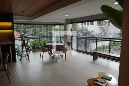 Varanda de apartamento para alugar com 3 quartos, 184m² em Sumaré, São Paulo
