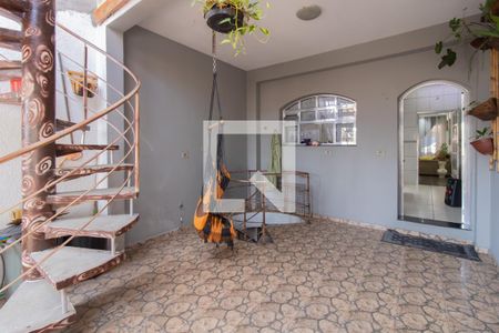 Casa à venda com 200m², 3 quartos e 3 vagas Casa à venda com 200m², 3 quartos e 3 vagasVaranda gourmet