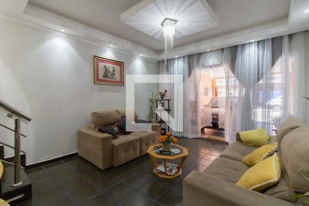Sala de casa para alugar com 3 quartos, 200m² em Jardim Vila Galvao, Guarulhos