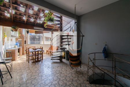 Casa à venda com 200m², 3 quartos e 3 vagas Casa à venda com 200m², 3 quartos e 3 vagasVaranda gourmet