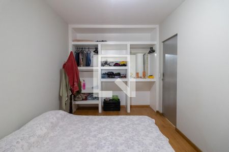 Casa à venda com 200m², 3 quartos e 3 vagas Casa à venda com 200m², 3 quartos e 3 vagasQuarto 2