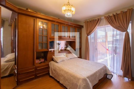 Casa à venda com 200m², 3 quartos e 3 vagas Casa à venda com 200m², 3 quartos e 3 vagasQuarto 1